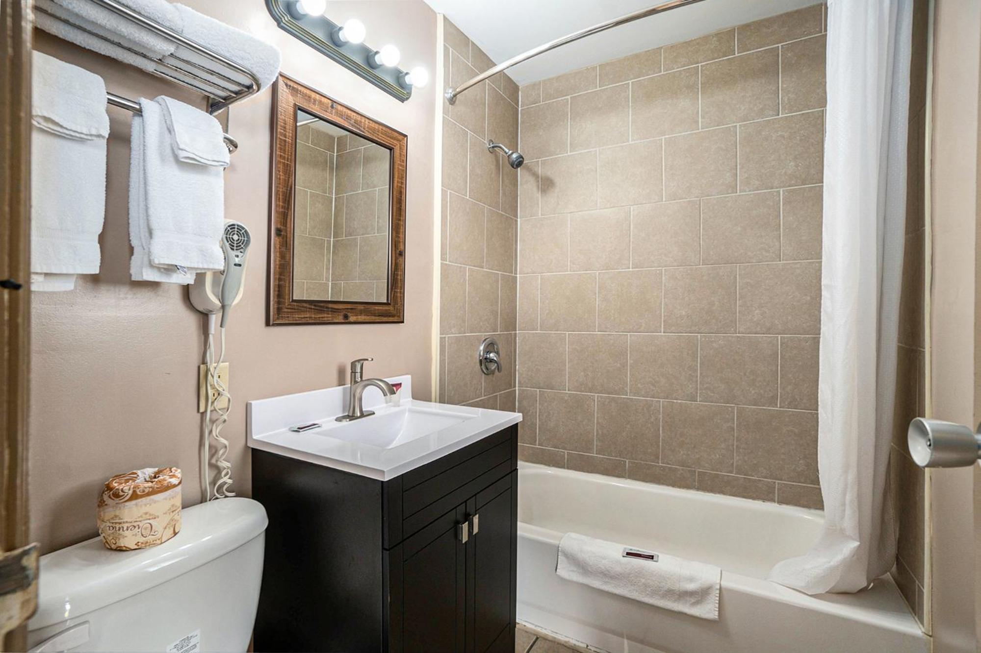 Great Lakes Inn & Suites South Haven Ruang foto
