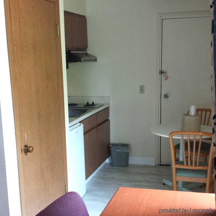 Great Lakes Inn & Suites South Haven Bagian luar foto