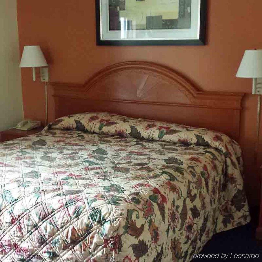 Great Lakes Inn & Suites South Haven Bagian luar foto