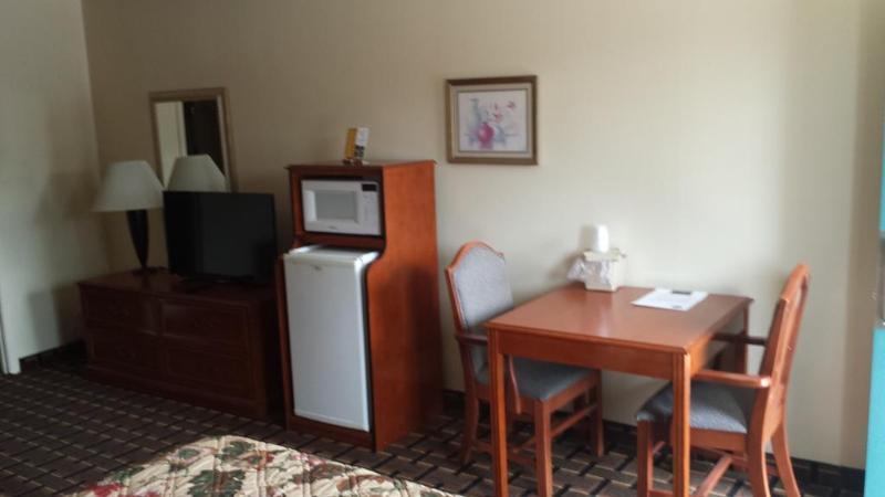 Great Lakes Inn & Suites South Haven Bagian luar foto