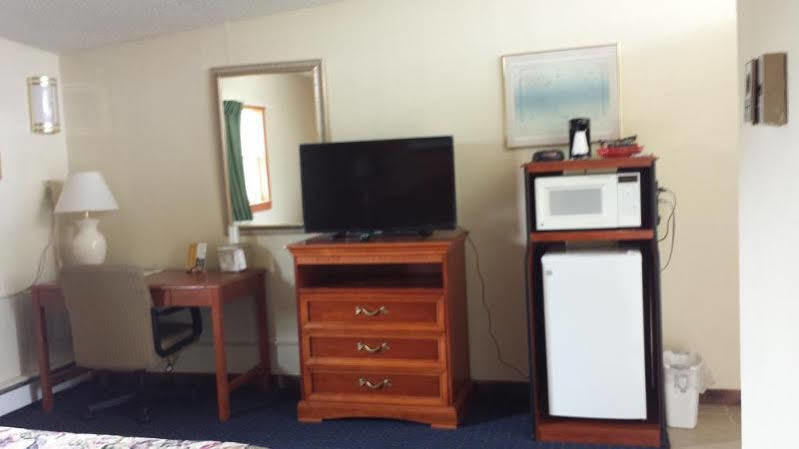 Great Lakes Inn & Suites South Haven Bagian luar foto